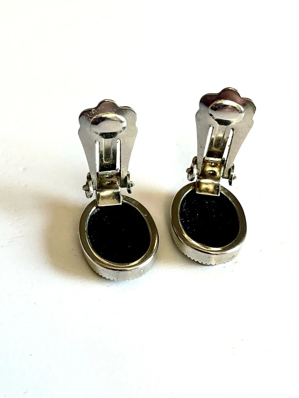 Vintage Mod Faux Hematite Black Mirror Clip On Earrings Silver Tone Retro Goth